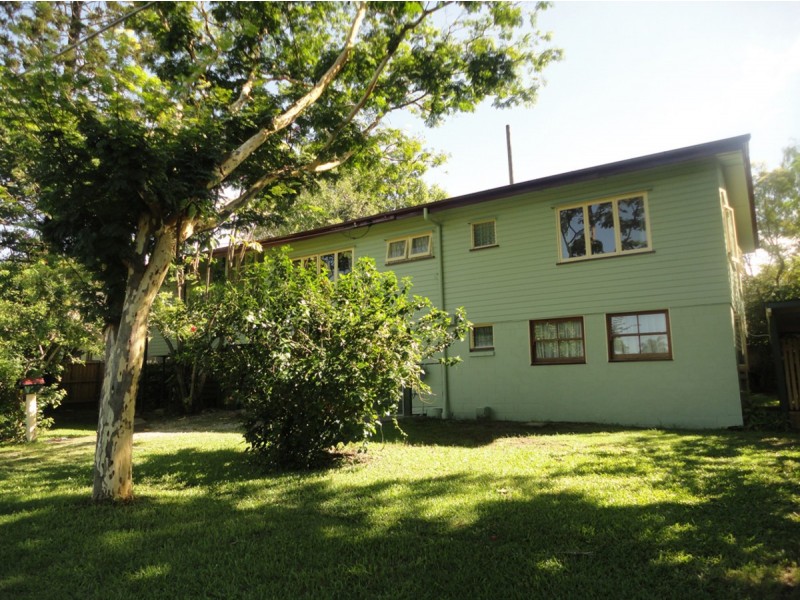 10 Gray Avenue, Corinda QLD 4075