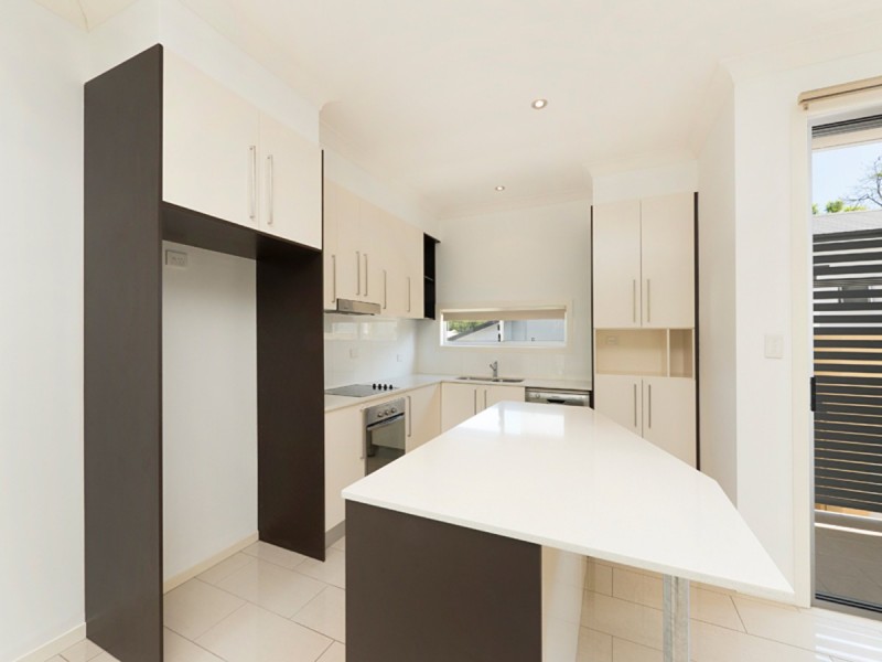 1/57 Sisley Street, St Lucia QLD 4067