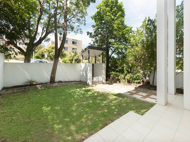 1/57 Sisley Street, St Lucia QLD 4067