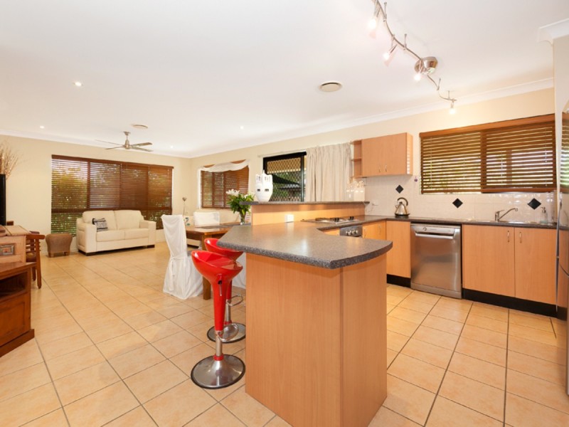 14 Dalewood Place, Moggill QLD 4070