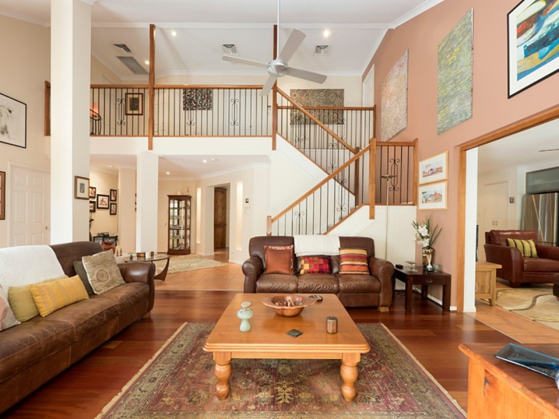 6 Westaway Crescent, Bellbowrie QLD 4070