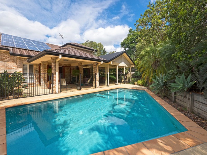 6 Westaway Crescent, Bellbowrie QLD 4070