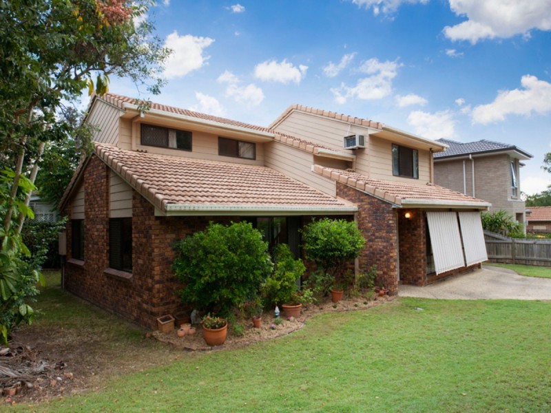 2 Jessamine Court, Kenmore QLD 4069