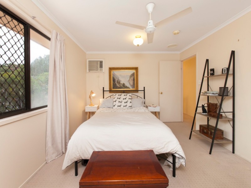 2 Jessamine Court, Kenmore QLD 4069