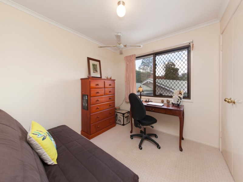 2 Jessamine Court, Kenmore QLD 4069