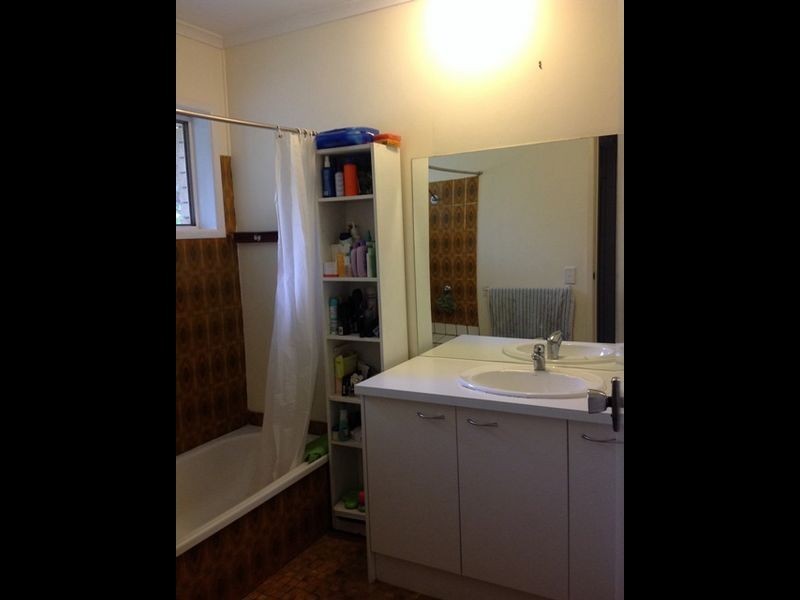 13 Larool Street, Kenmore QLD 4069