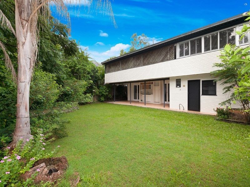 24 Dumbarton Drive, Kenmore QLD 4069