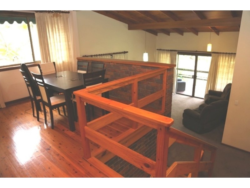 38 Tucker Street, Chapel Hill QLD 4069