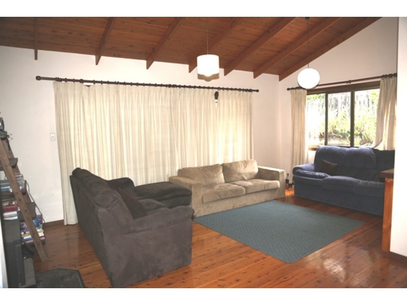 38 Tucker Street, Chapel Hill QLD 4069