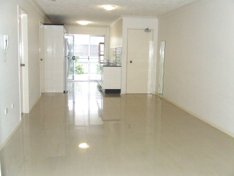 7/11 Croyden, Toowong QLD 4066