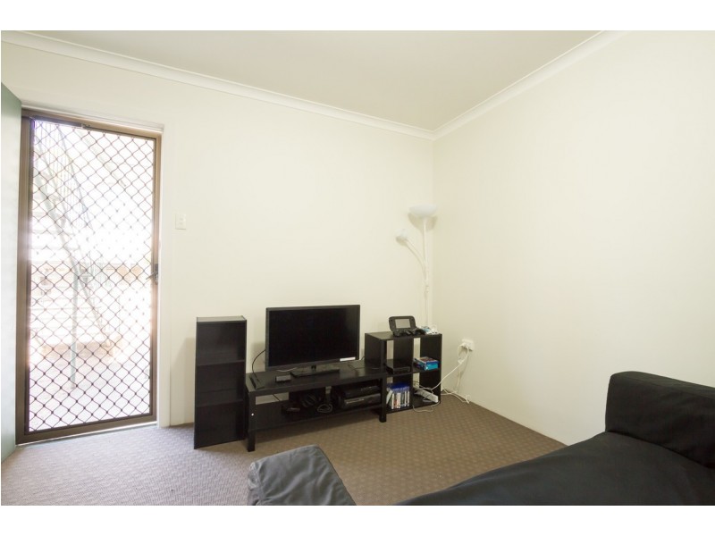 5/25 Sir Fred Schonell Drive, St Lucia QLD 4067