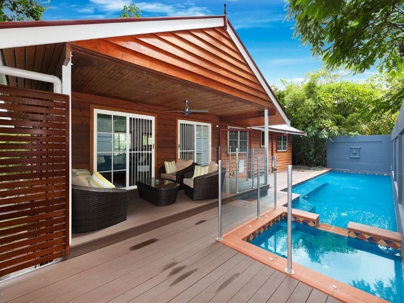 4 Sleath Street, Toowong QLD 4066