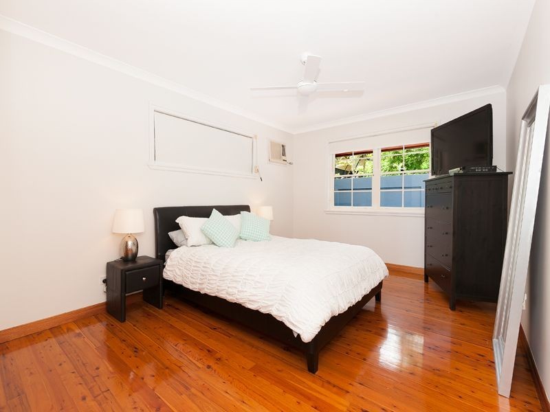 4 Sleath Street, Toowong QLD 4066