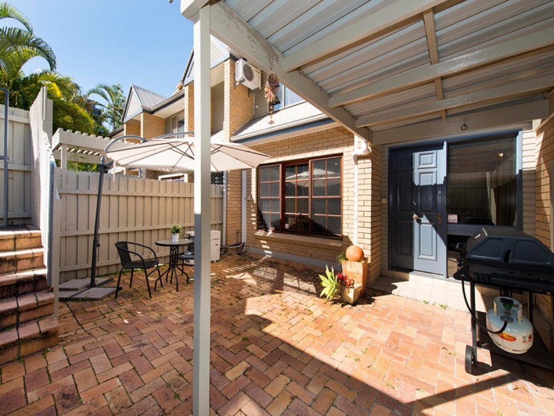 3/53 Sandford Street, St Lucia QLD 4067