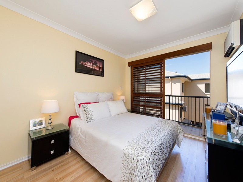 3/53 Sandford Street, St Lucia QLD 4067