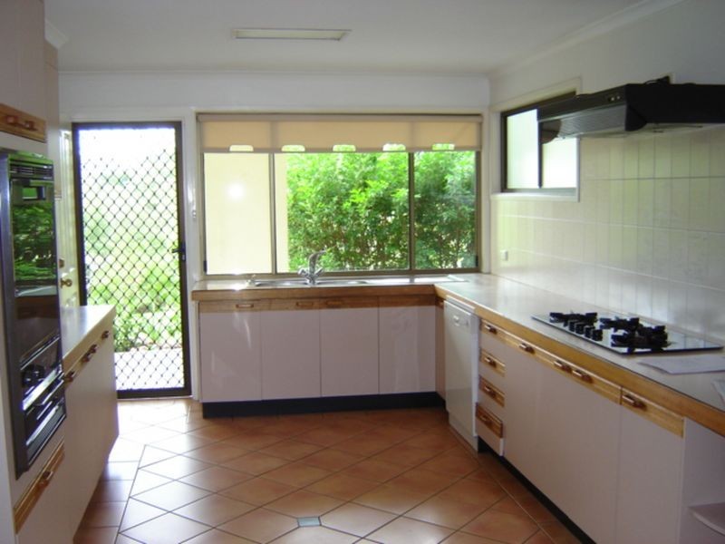 49 Westaway Crescent, Bellbowrie QLD 4070