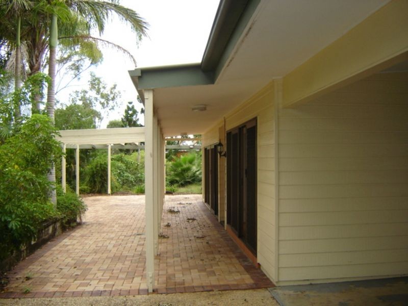 49 Westaway Crescent, Bellbowrie QLD 4070