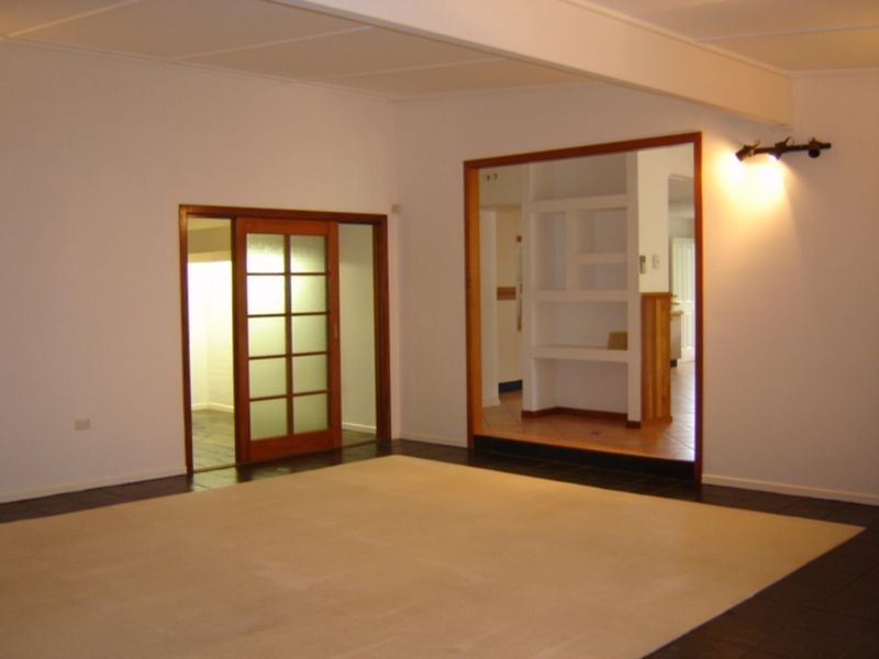 49 Westaway Crescent, Bellbowrie QLD 4070