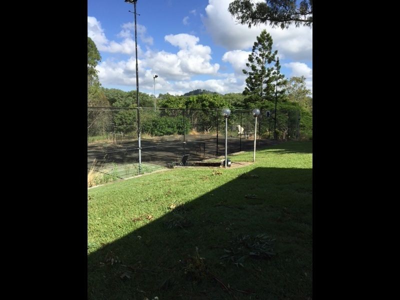 49 Westaway Crescent, Bellbowrie QLD 4070