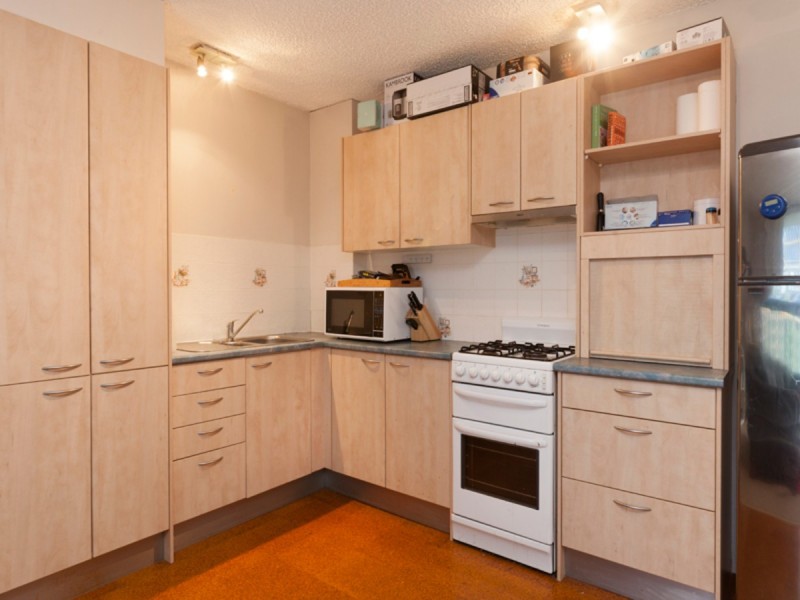 2/125 Clarence Road, Indooroopilly QLD 4068