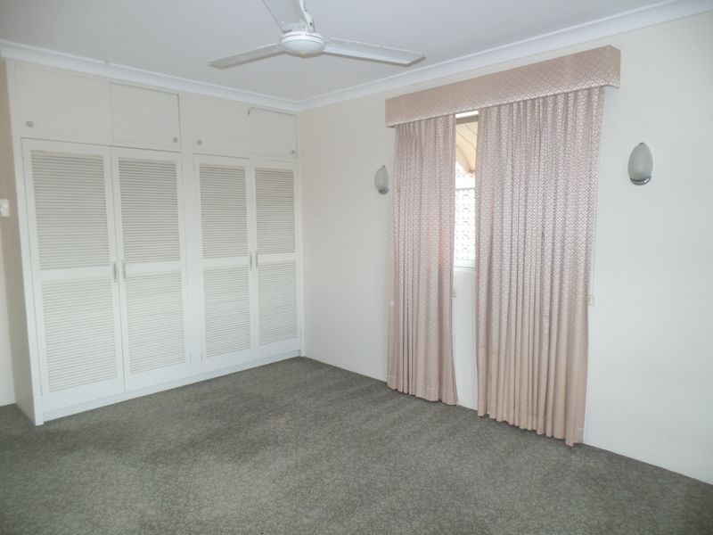 4/41 Sisley Street, St Lucia QLD 4067