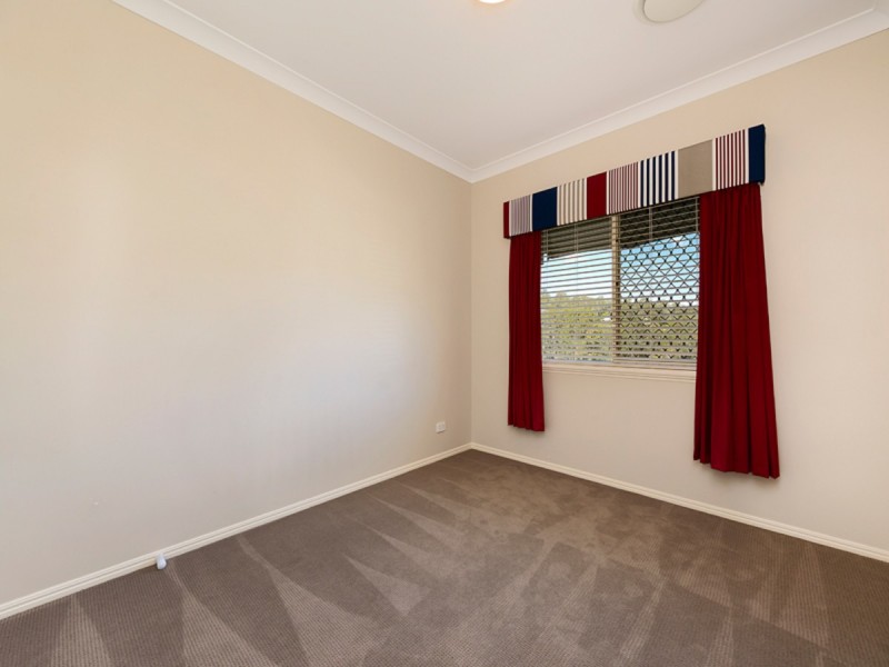 1 Torwood Court, Ferny Hills QLD 4055