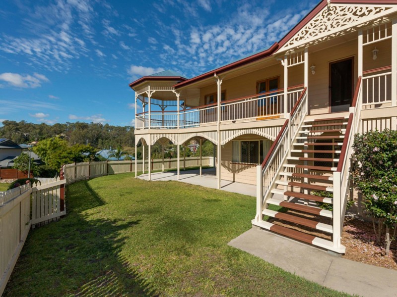 1 Torwood Court, Ferny Hills QLD 4055