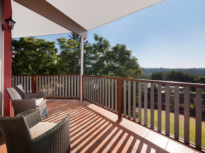 24 Dougy Place, Bellbowrie QLD 4070