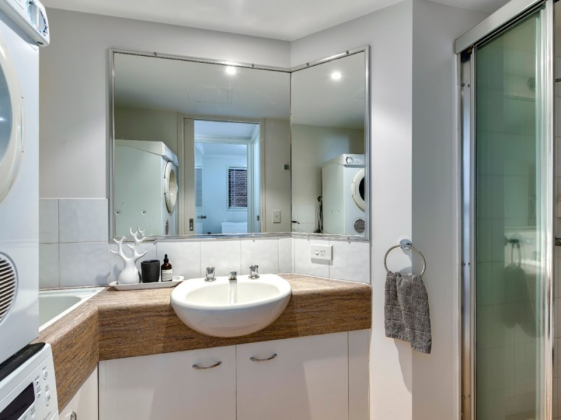 5/27 Campbell Street, Toowong QLD 4066