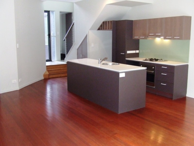 4/1 Sovereign Street, Indooroopilly QLD 4068