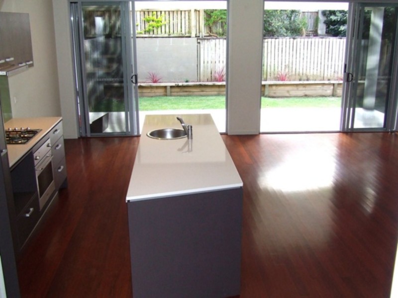 4/1 Sovereign Street, Indooroopilly QLD 4068