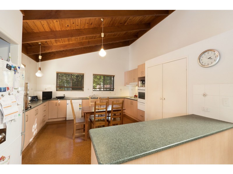 4 Pilin Place, Chapel Hill QLD 4069