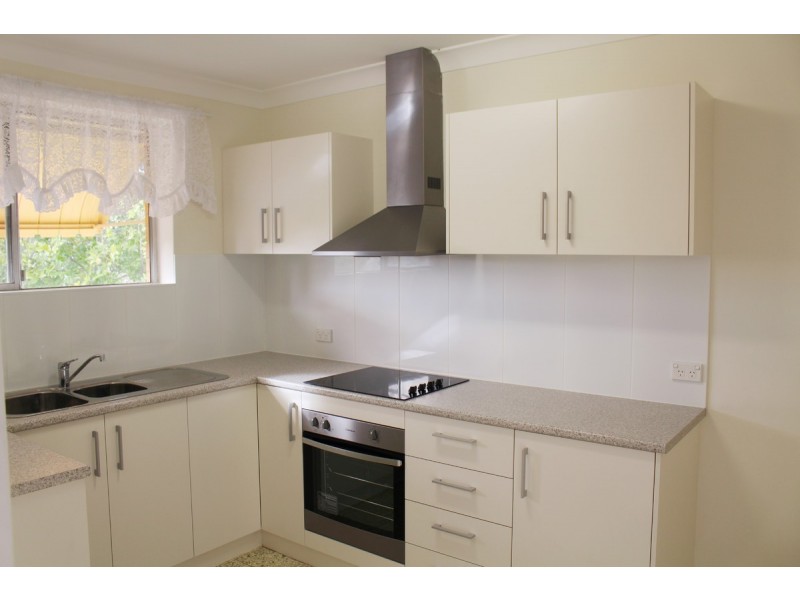 6/41 Sisley Street, St Lucia QLD 4067