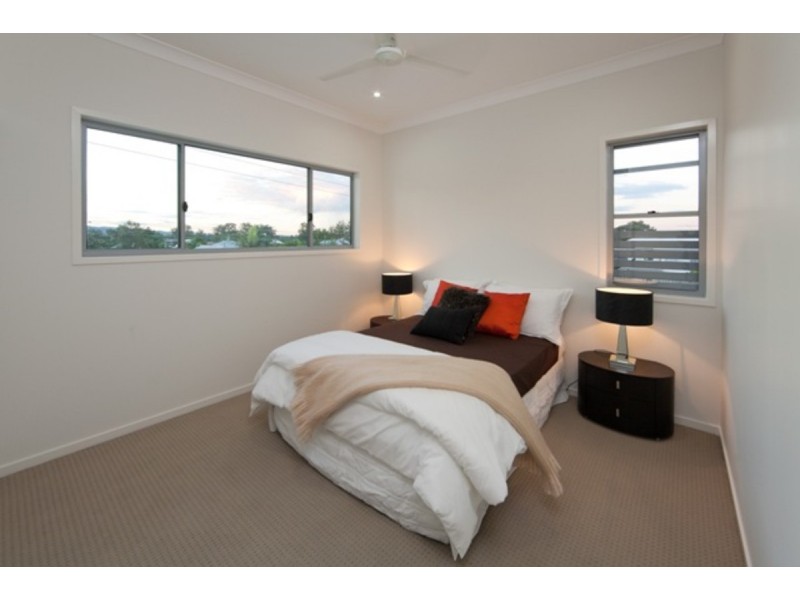 2/28 Railway Terrace, Corinda QLD 4075