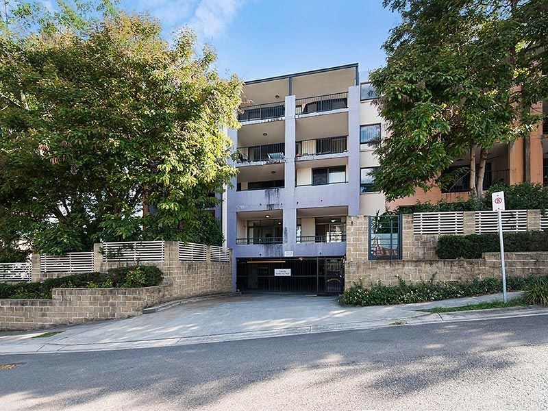 1/7 Landsborough Terrace, Toowong QLD 4066