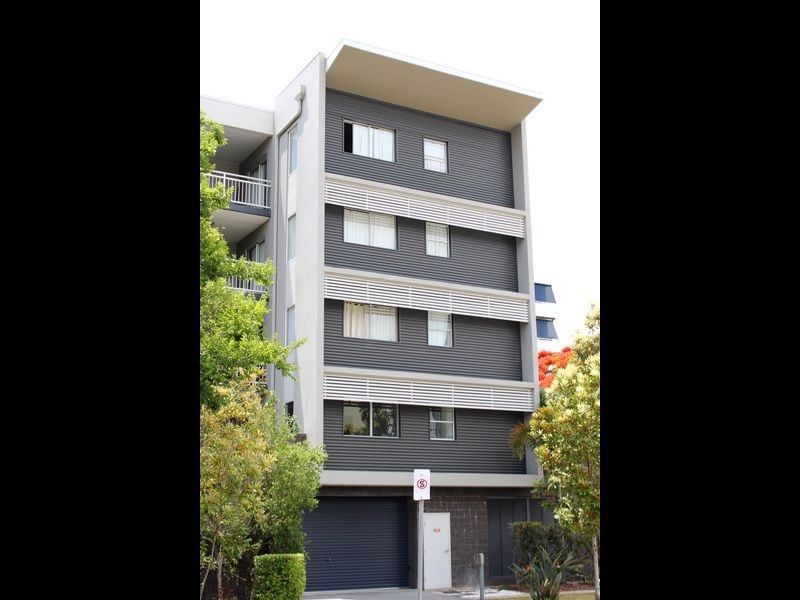 8/8 Underhill Avenue, Indooroopilly QLD 4068
