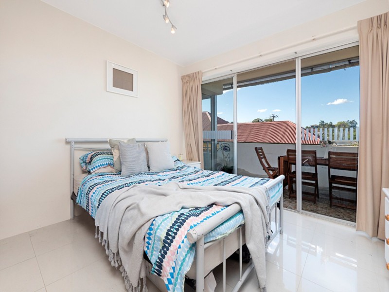 1/5 Burt Street, Auchenflower QLD 4066