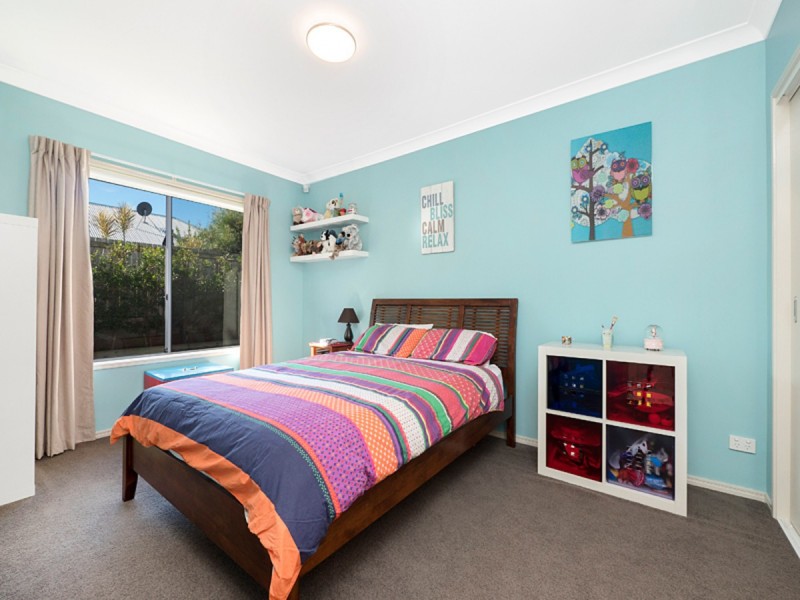 19 Cedar Wood Close, Moggill QLD 4070