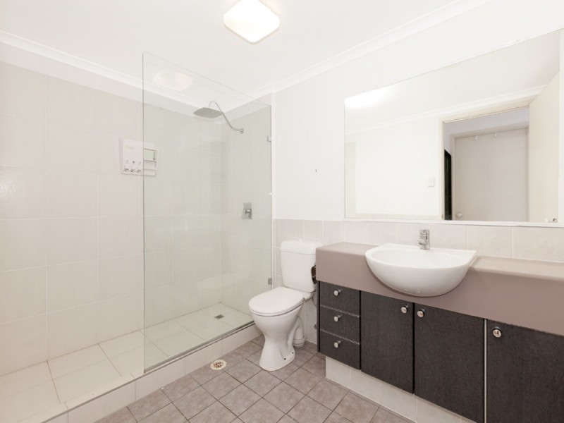 11/70 Lang Parade, Auchenflower QLD 4066