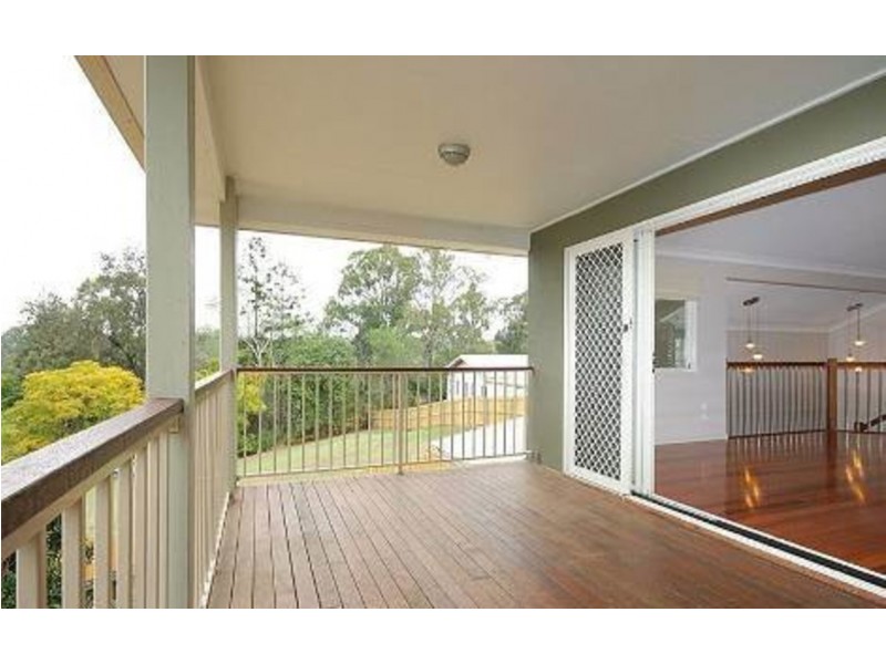 11 Kate Street, Indooroopilly QLD 4068