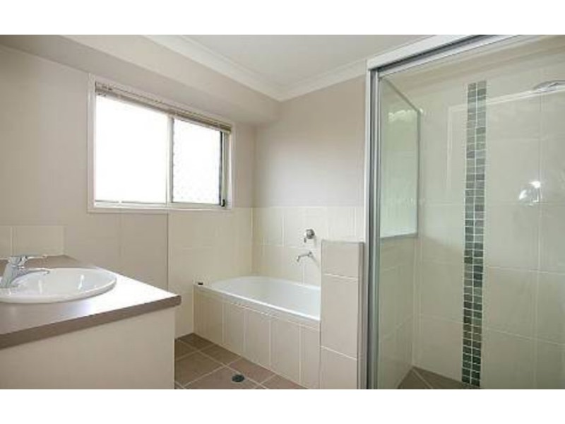 11 Kate Street, Indooroopilly QLD 4068