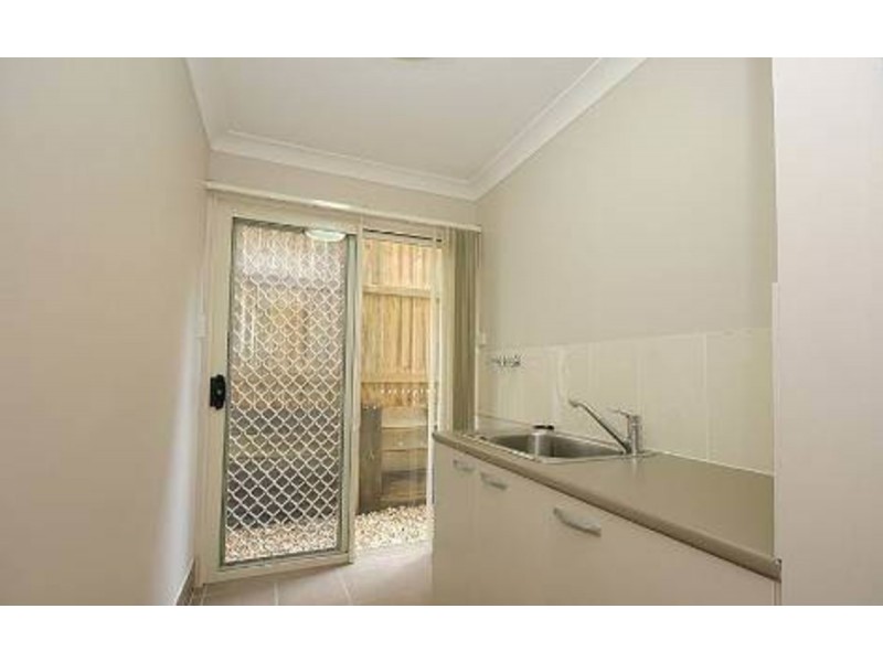 11 Kate Street, Indooroopilly QLD 4068