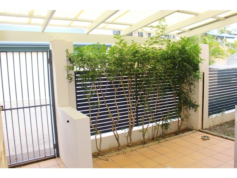 10/122 Central Avenue, Indooroopilly QLD 4068