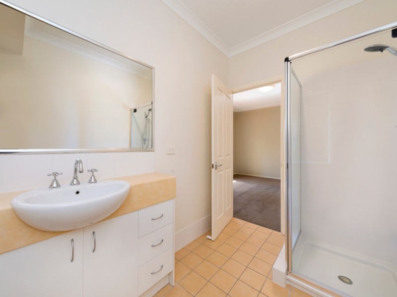 1 Torwood Court, Ferny Hills QLD 4055