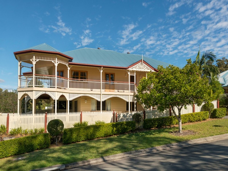 1 Torwood Court, Ferny Hills QLD 4055