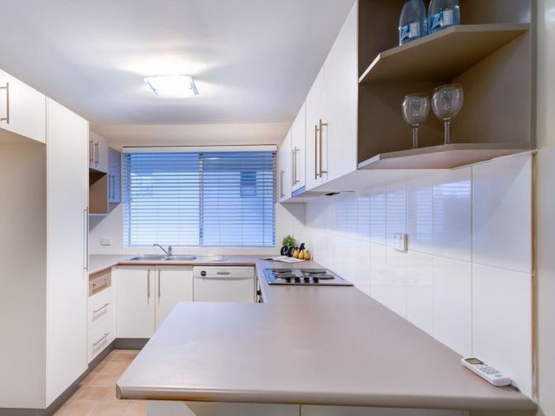 8/160 Central Avenue, Indooroopilly QLD 4068