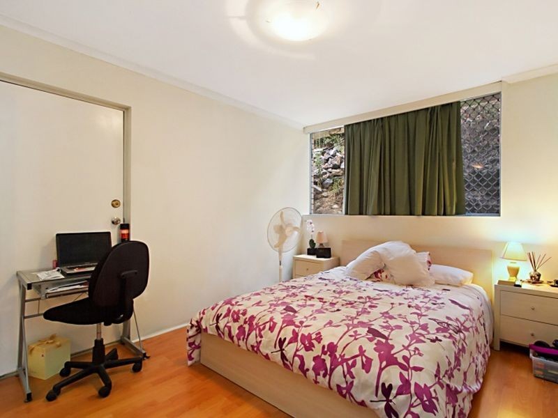 1/21 Mcilwraith Street, Auchenflower QLD 4066