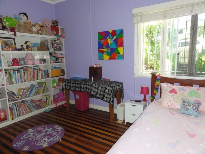81 Broomfield Street, Taringa QLD 4068