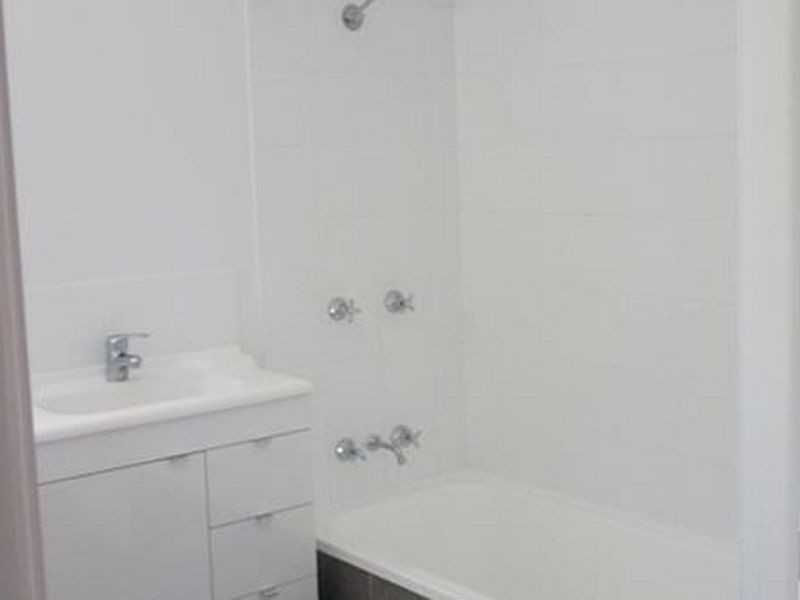 4/159 Sir Fred Schonell Drive, St Lucia QLD 4067