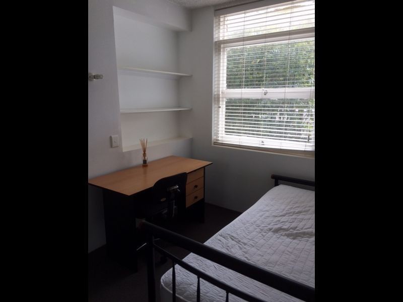 3/74 Highland Terrace, St Lucia QLD 4067